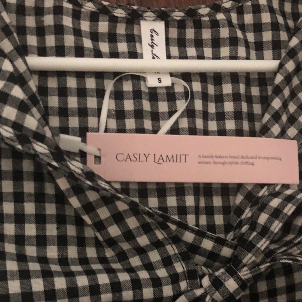 Black and White Gingham Ruffle Hem Top - Picture 6 of 6
